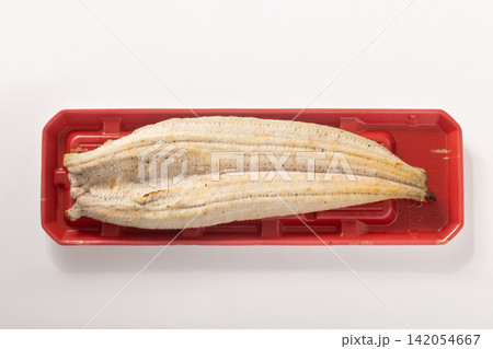 ［中国産うなぎ］うなぎ　白焼き　深蒸し 142054667