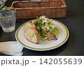 ヘルシーな朝食 142055639
