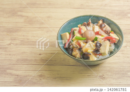 豆腐の中華丼 豆腐の中華丼 142061781