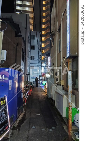 大井町駅近くの路地裏風景 大井町駅近くの路地裏風景 142063691