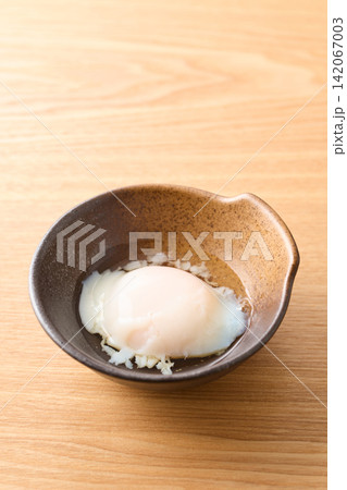 温泉玉子 142067003