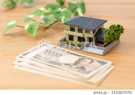 お金と住宅 お金と住宅 142067070