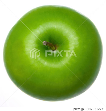 top view shot of an fresh green apple isolated in white background with clipping path 142071274