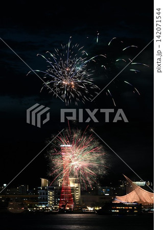 神戸 みなとの夜 神戸港 ウィークエンド花火 神戸 みなとの夜 神戸港 ウィークエンド花火 142071544