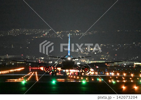 大阪伊丹空港 千里川土手 A321夜間離陸 練炭 大阪伊丹空港 千里川土手 A321夜間離陸 練炭 142073204