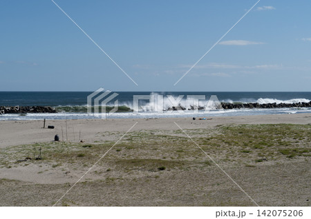 宮城県仙台市若林区荒浜 秋の深沼海水浴場の景色 宮城県仙台市若林区荒浜 秋の深沼海水浴場の景色 142075206