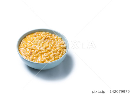 Traditional mac and cheese 142079979