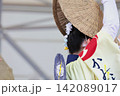 伝統の徳島阿波踊り 142089017