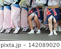 伝統の徳島阿波踊り 142089020