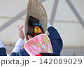 伝統の徳島阿波踊り 142089029