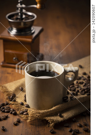 コーヒーとミル コーヒーとミル 142090607