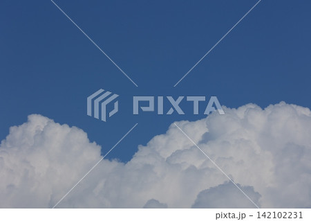 夏空と雲 夏空と雲 142102231
