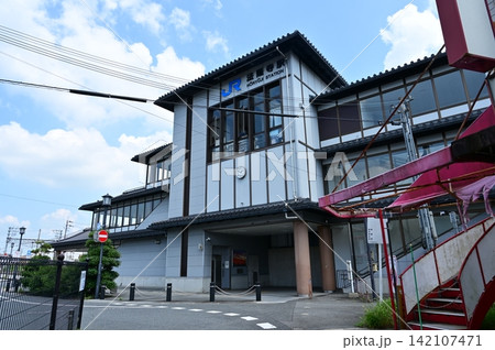 法隆寺駅(ほうりゅうじえき)関西本線の北口 法隆寺駅(ほうりゅうじえき)関西本線の北口 142107471