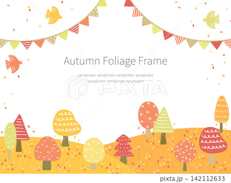 紅葉する木々とガーランドをあしらった北欧風の秋フレームイラスト 紅葉する木々とガーランドをあしらった北欧風の秋フレームイラスト 142112633