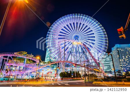 横浜 みなとみらいの夜景 コスモワールド 横浜 みなとみらいの夜景 コスモワールド 142112950