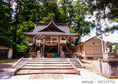浅原神社社殿と参道 浅原神社社殿と参道 142113751
