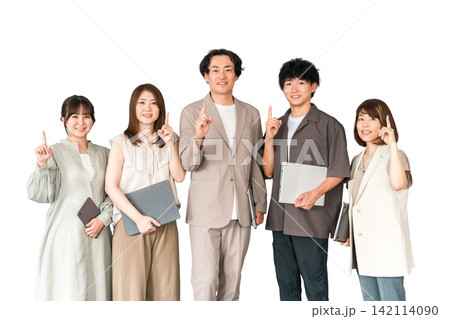 会社のオフィスにいる男女のビジネスマン・オフィスカジュアル(ポイント,おすすめ,案内,スカウト) 会社のオフィスにいる男女のビジネスマン・オフィスカジュアル(ポイント,おすすめ,案内,スカウト) 142114090