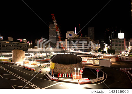 再開発工事中の新宿西口周辺の風景 再開発工事中の新宿西口周辺の風景 142116006