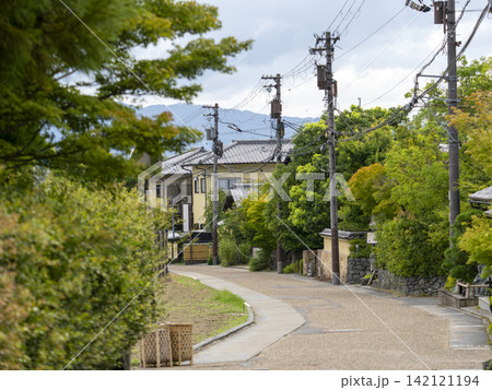 京都嵯峨野 道沿いの風景 京都嵯峨野 道沿いの風景 142121194