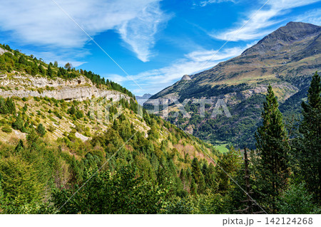 The Cirque de Gavarnie is a cirque in the central Pyrenees, in Southwestern France, close to the border of Spain The Cirque de Gavarnie is a cirque in the central Pyrenees, in Southwestern France, close to the border of Spain 142124268