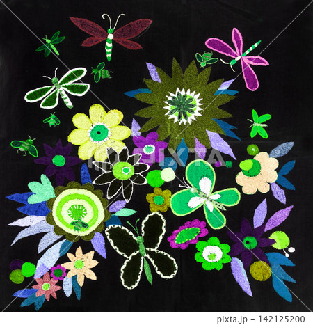 Handmade embroidery, folk arts and crafts Handmade embroidery, folk arts and crafts 142125200