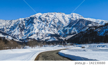 八海山の雪景色 八海山の雪景色 142130880