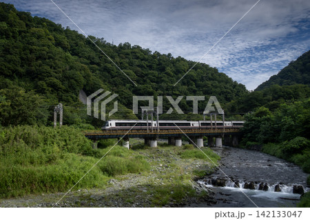 鉄道風景 小田急線 渋沢ー新松田間 鉄道風景 小田急線 渋沢ー新松田間 142133047