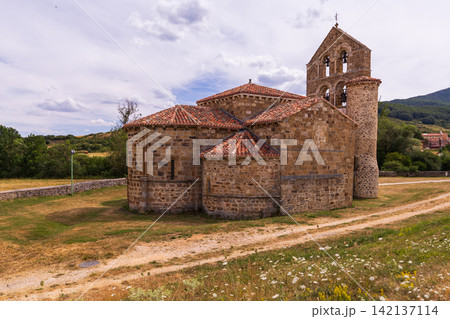 historic monastery of the Colegiata de San Salvador in Palencia 142137114