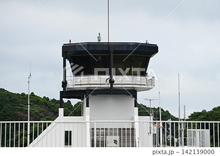 福江空港の安全を守る管制塔 福江空港の安全を守る管制塔 142139000