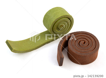 green Matcha and Chocolate Flavored Chewy Roll Candy green Matcha and Chocolate Flavored Chewy Roll Candy 142139200
