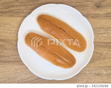 コッペパン コッペパン 142139289