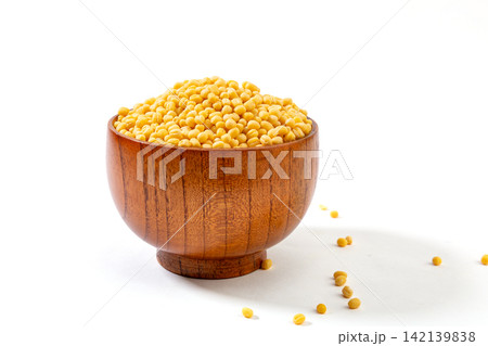 peeled Mung Bean Kernels Food Ingredient Material peeled Mung Bean Kernels Food Ingredient Material 142139838