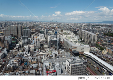 堺市役所展望ロビーから眺めた堺東の街並み 堺市役所展望ロビーから眺めた堺東の街並み 142148746
