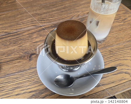 カフェラテとプリン カフェラテとプリン 142148804