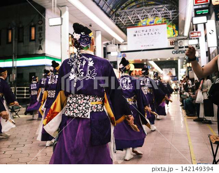 帯屋町で踊るよさこい祭り 帯屋町で踊るよさこい祭り 142149394