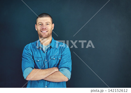 Portrait, businessman and happiness on studio backdrop for company development, journalism and startup. Male journalist, confidence and reporting for news in creative agency on mockup space Portrait, businessman and happiness on studio backdrop for company development, journalism and startup. Male journalist, confidence and reporting for news in creative agency on mockup space 142152612