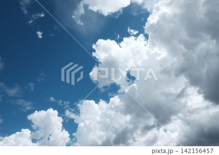 雲のある空 雲のある空 142156457