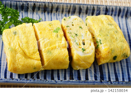 ネギ入り玉子焼き ネギ入り玉子焼き 142158034