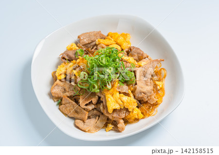 豚肉と卵の春雨炒め 豚肉と卵の春雨炒め 142158515