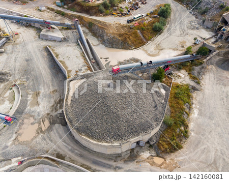 Granite quarry processes rocks and materials at large facility Granite quarry processes rocks and materials at large facility 142160081