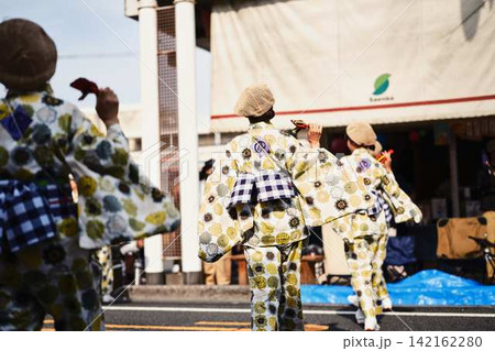 帯屋町で踊るよさこい祭り 帯屋町で踊るよさこい祭り 142162280