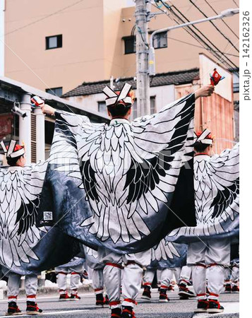 帯屋町で踊るよさこい祭り 帯屋町で踊るよさこい祭り 142162326