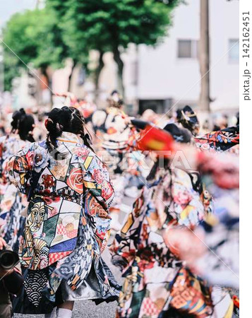 帯屋町で踊るよさこい祭り 帯屋町で踊るよさこい祭り 142162451