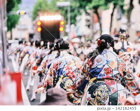 帯屋町で踊るよさこい祭り 帯屋町で踊るよさこい祭り 142162455