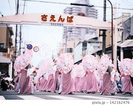帯屋町で踊るよさこい祭り 帯屋町で踊るよさこい祭り 142162476