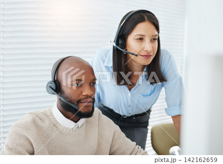 Training, computer or people consulting in call center for advice, telecom business or networking online. Search, teamwork or sales agent learning telemarketing for coaching help or customer service 142162659