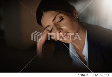Sleeping, night or tired businesswoman by computer overwhelmed by deadlines with fatigue at desk. Lazy worker, burnout or exhausted consultant resting in nap or overtime with stress, dark or debt Sleeping, night or tired businesswoman by computer overwhelmed by deadlines with fatigue at desk. Lazy worker, burnout or exhausted consultant resting in nap or overtime with stress, dark or debt 142162863