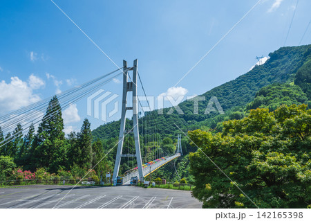 夏の上野村スカイブリッジ 夏の上野村スカイブリッジ 142165398