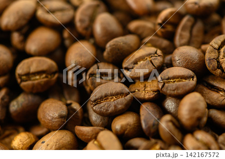 Detailed Macro View of Premium Roasted Coffee Beans Detailed Macro View of Premium Roasted Coffee Beans 142167572