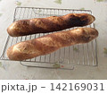 美味しそうなパン 142169031